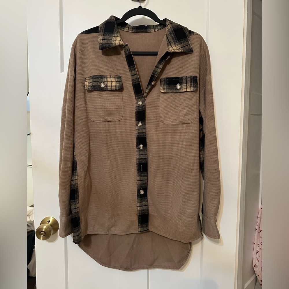 Plaid tan Button-Up Shacket jacket long sleeve waffle knit brand new never worn - Picture 1 of 4